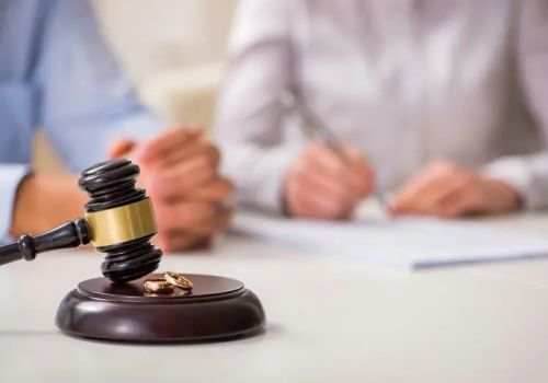 郑州私家调查：涉外协议离婚需要提交哪些证件材料